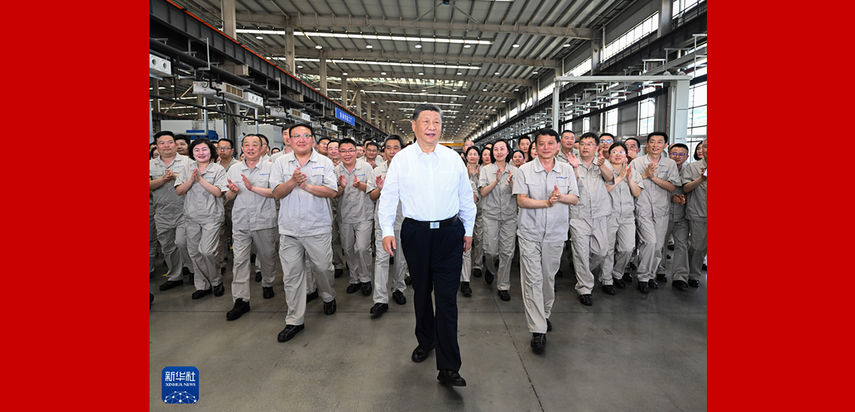 习近平：坚定信心推动高质量发展高效能治理 奋力谱写中原大地推进中国式现代化新篇章