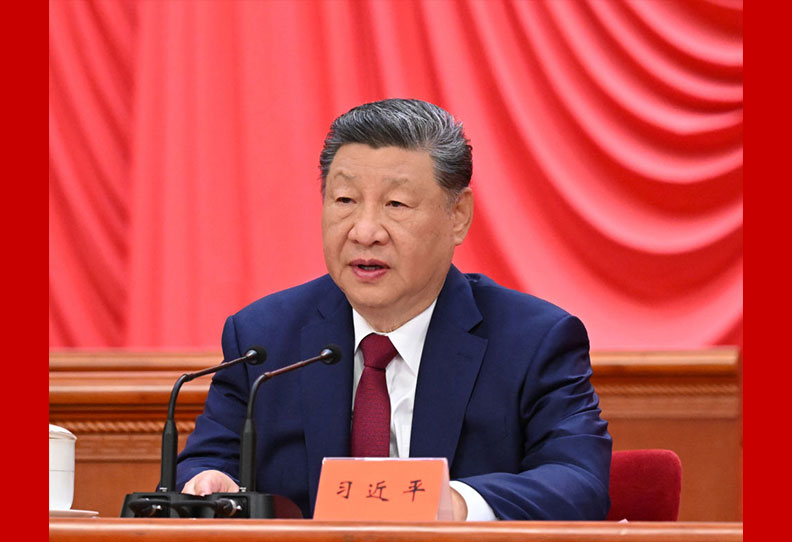 习近平出席纪念中国工农红军长征胜利90周年大会并发表重要讲话